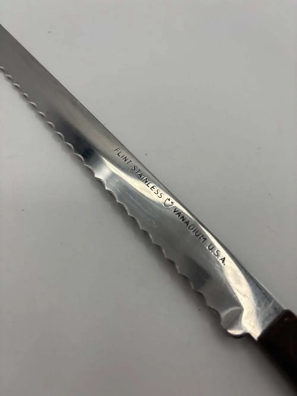 Vintage EKCO Flint Stainless Vanadium Serrated Bread Knife with Wooden Handle